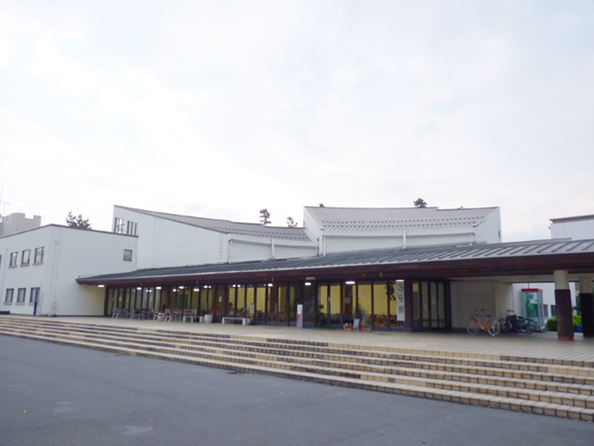 相模女子大学 3号館